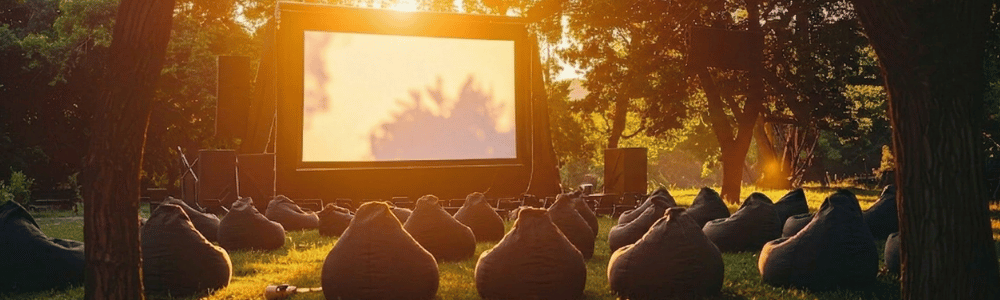 Kényelmes kerti mozizás óriás kültéri babzsákfotelekben